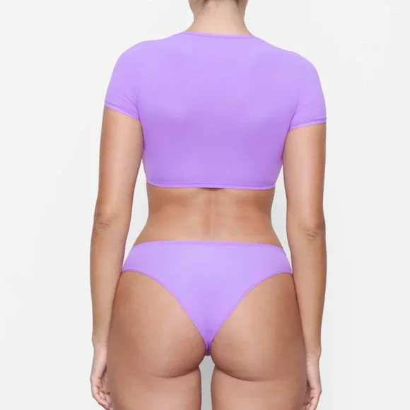 Skims Fits Everybody Henley crop top - Picture 5 of 6